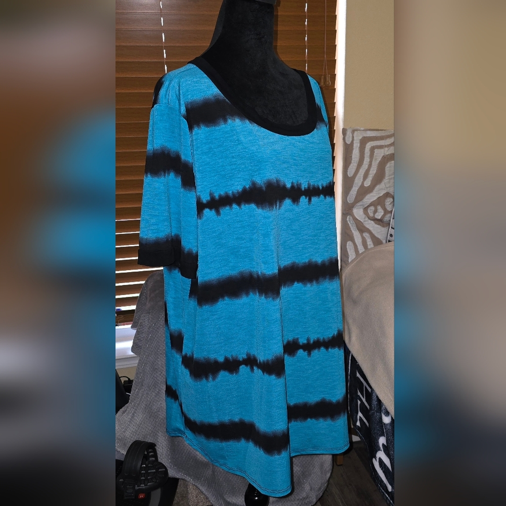 Glitzy Girlz Aqua and Black Striped Women's Top (D)